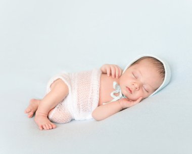 Yeni doğan bebek battaniye uyku şapkalı