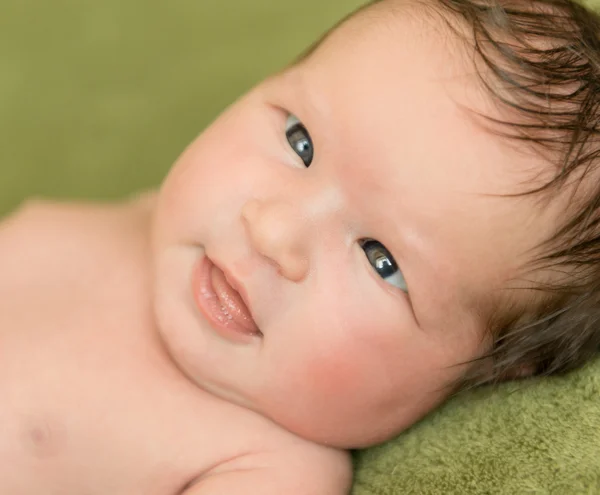 Adorável bebê doce recém-nascido — Fotografia de Stock