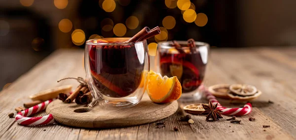 Double bottom glasses with mulled wine — Stock Photo, Image