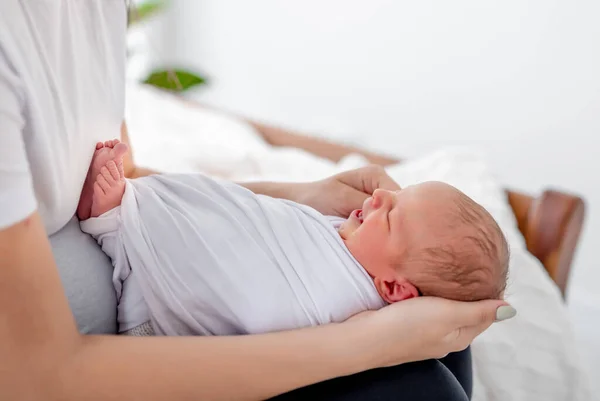 Mother with newborn baby — Stock Photo, Image