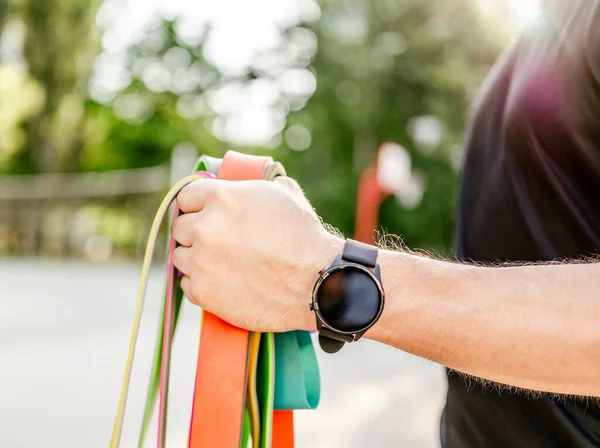 Man doing workout outdoors — Stock Photo, Image