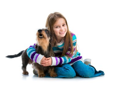 Dachshund ile küçük kız