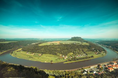 Elbe Nehri Konigstein Kalesi: