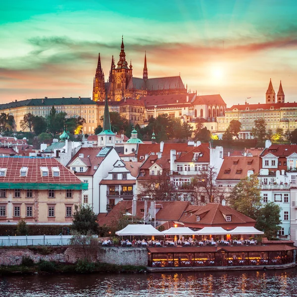 Prague κάστρο στο ηλιοβασίλεμα — Φωτογραφία Αρχείου