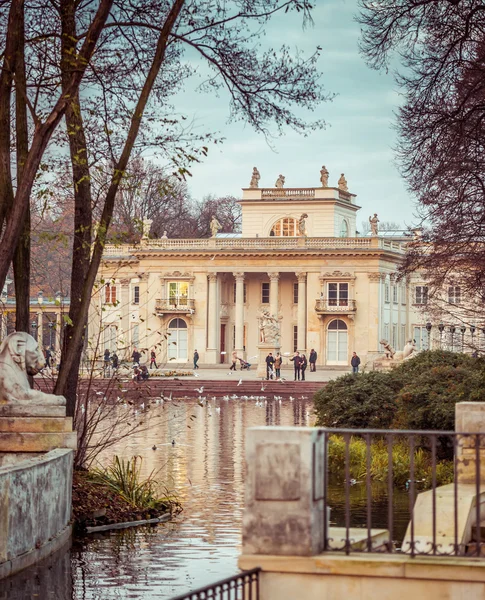 Royal Palace in Lazienki Park — Stock Photo, Image