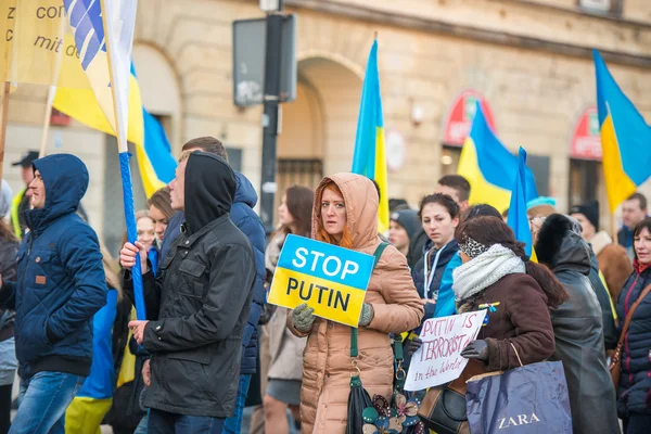 Marcha de solidaridad con Ucrania — Foto de Stock