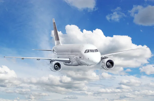 Jasné, letadlo v oblacích — Stock fotografie