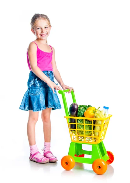 Menina com cesta de produtos — Fotografia de Stock