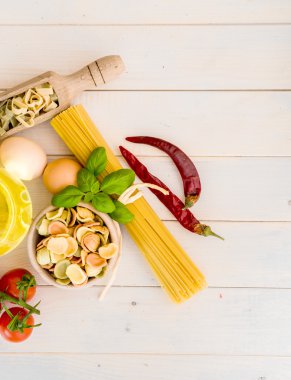 Makarna ve baharat ve baharat