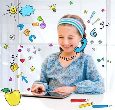 Küçük kız ve büyü tablet