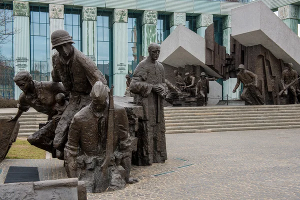 Monumento al levantamiento de los combatientes polacos — Foto de Stock
