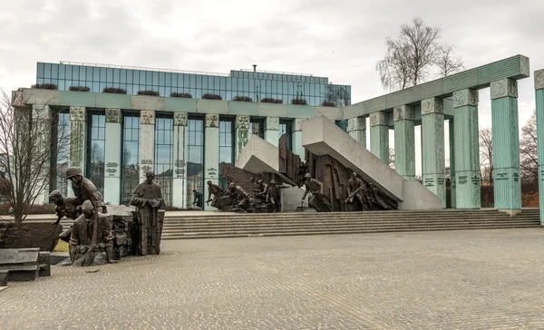 Monumento al levantamiento de los combatientes polacos — Foto de Stock