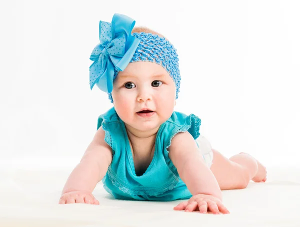 Bebé niña en vestido azul —  Fotos de Stock