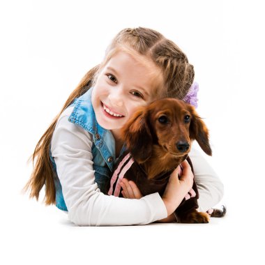 Dachshund ile küçük kız