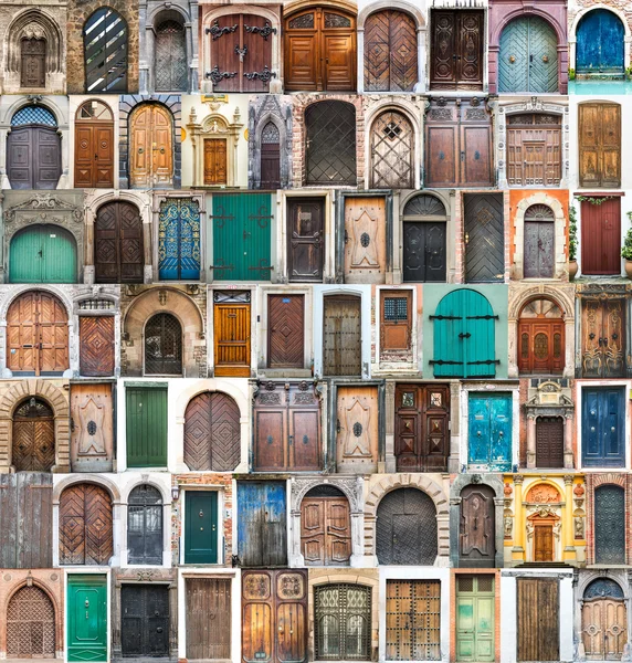 Puertas en barrios antiguos de Europa — Foto de Stock