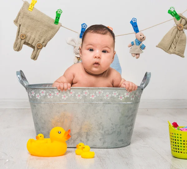 ᐈ Tina para lavar ropa imágenes de stock, fotos tina de lavar ropa