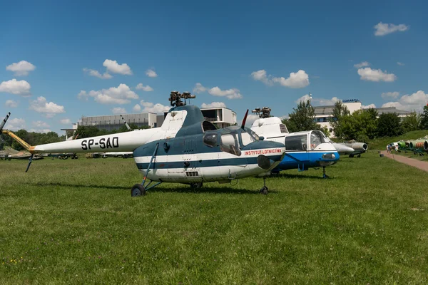 POLONIA - JUL, 2015: Plano de exposición en el Museo de la aviación. Cracovia — Foto de Stock