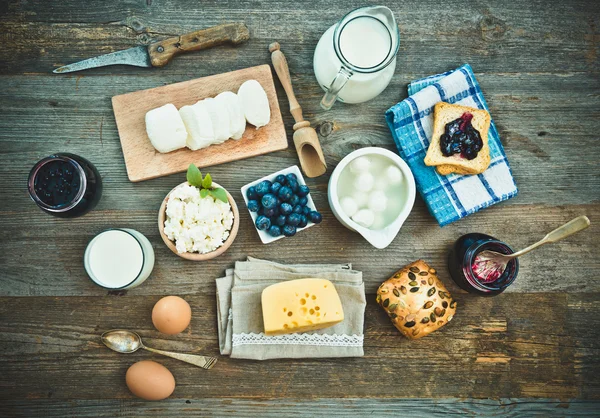 Frutas e produtos lácteos — Fotografia de Stock