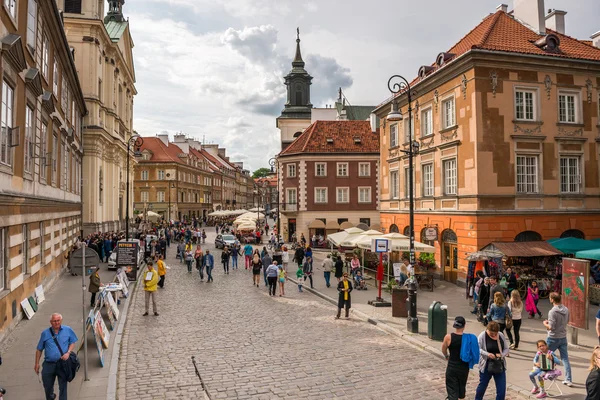 Strada nel centro storico Varsavia — Foto Stock