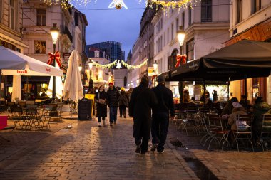 BRÜKSEL, BELGIUM - 14 Aralık 2025: Brüksel Belçika Noel için süslendi