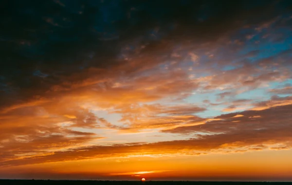 Beautiful sunset clouds — Stock Photo, Image