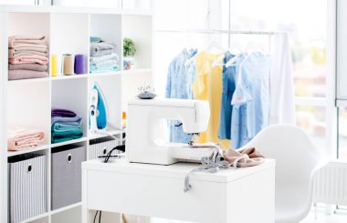 Dikiş Atölyesi Şimdi Oluyor ve Dikiş Atölyesi