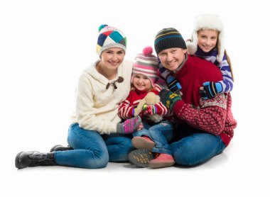 sıcak giysiler içinde aile portresi