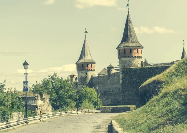 Fortaleza do castelo medieval em Kamenetz-Podolsk — Fotografia de Stock