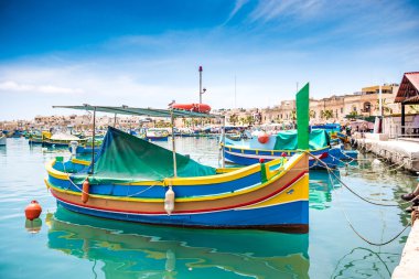 Marsaxlokk Harbor tekneler
