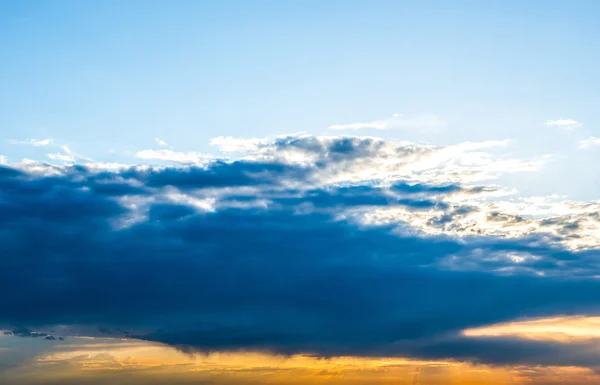 Όμορφη δύση του ηλίου σύννεφα — Φωτογραφία Αρχείου
