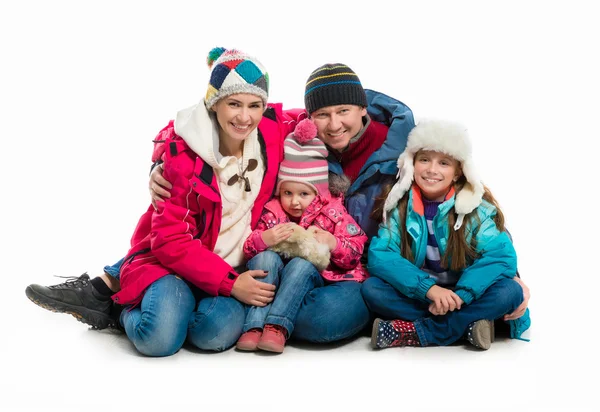 Famiglia in abiti caldi del tutto — Foto Stock