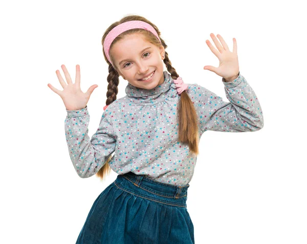 Retrato de uma menina bonito com as mãos para cima — Fotografia de Stock