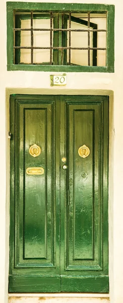Front door to house — Stock Photo, Image