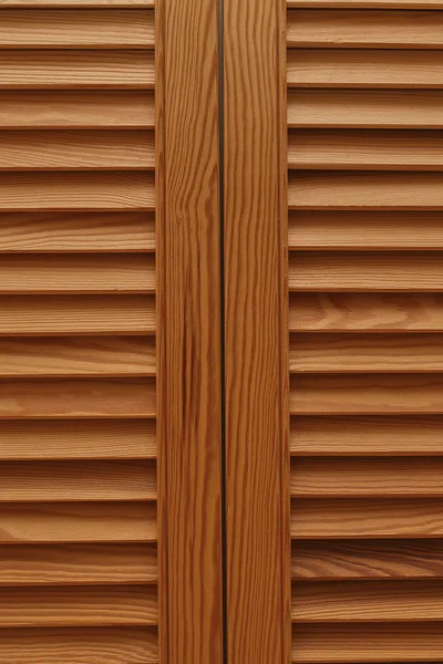 Bouclier avec un grand nombre de bois parallèle grumes texture. Stores en bois . — Photo
