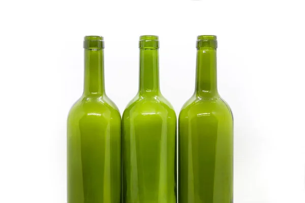 Três Garrafas Vinho Verdes Vazias Isoladas Fundo Branco — Fotografia de Stock