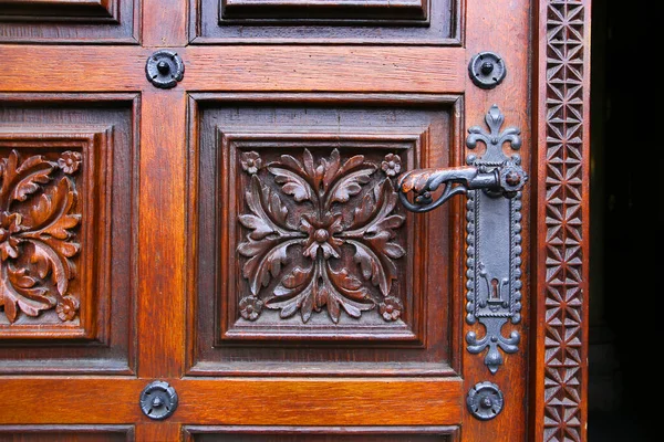 Close Vintage Wooden Hand Carved Door Metal Handle Prague Czech — Stock Photo, Image