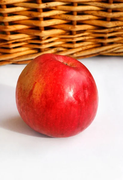 Ripe Red Appetizing Apple Close Basket White Background — Stock Photo, Image