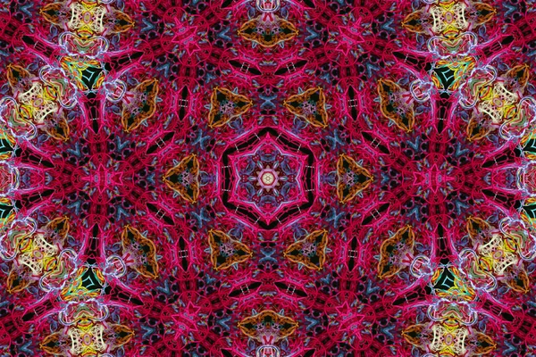 Siyah arkaplanda üç boyutlu efektli parlak renk ipliklerinin soyut deseni