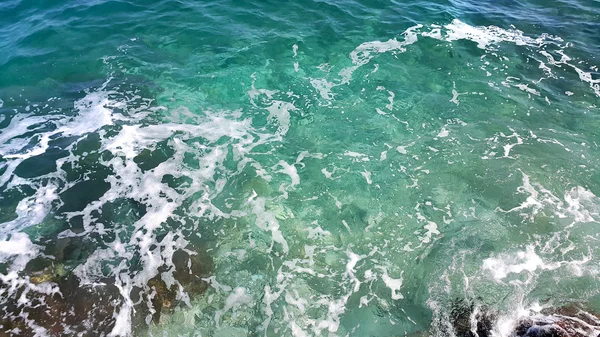 Sfondo trasparente dell'acqua di mare — Foto Stock