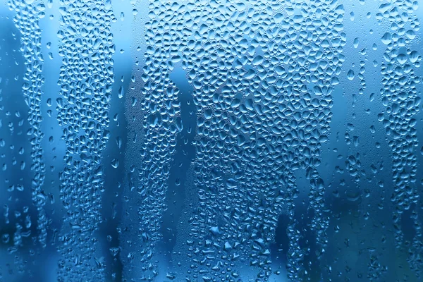 Gouttes d'eau sur verre — Photo
