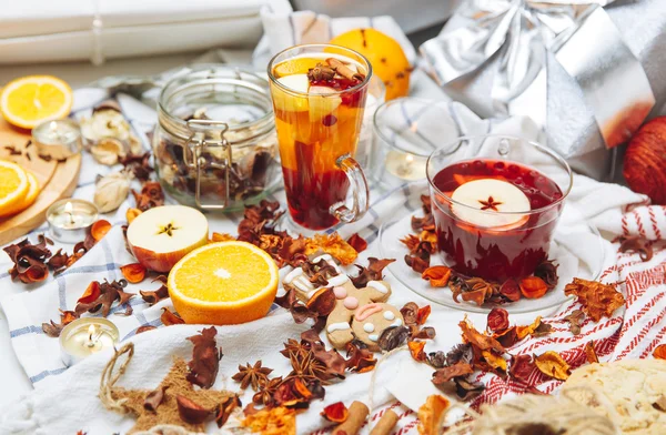 Cup of hot mulled wine and cup of grog — Stock Photo, Image