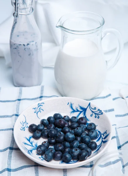 Desayuno con leche — Foto de Stock