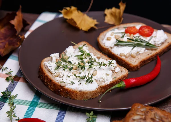Sandwich with soft cheese — Stockfoto