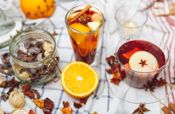 Hot drinks — Stock Photo, Image