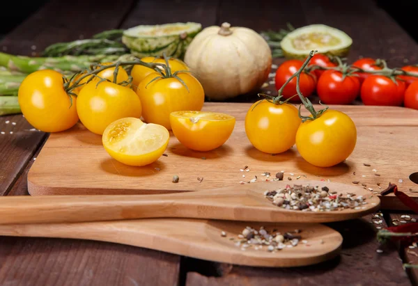 Vegetables and spices — Stock Photo, Image