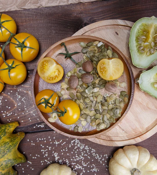 Vegetables and spices — Stock Photo, Image