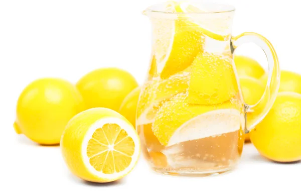 Acqua dolce di limoni — Foto Stock