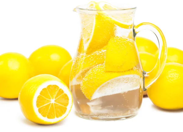 Acqua dolce di limoni — Foto Stock