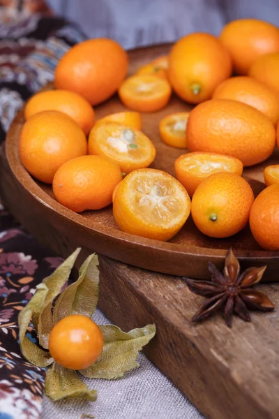 Physalis e kumquat — Fotografia de Stock