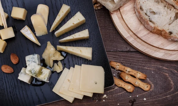 Brânză diferită — Fotografie, imagine de stoc